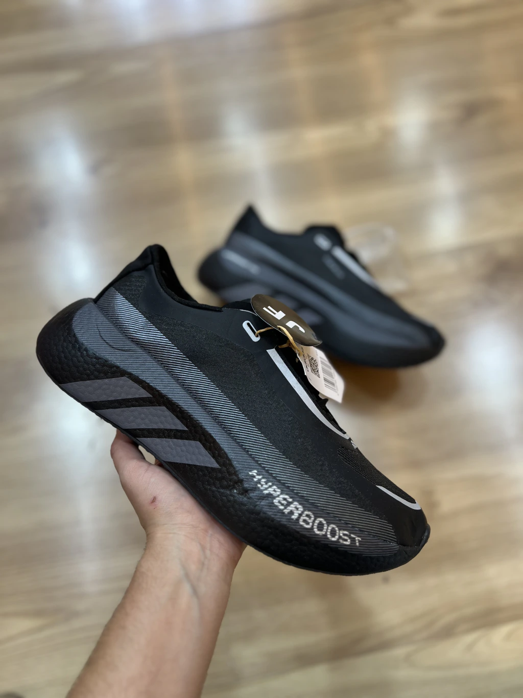 Adidas Hyperboost “Preto”