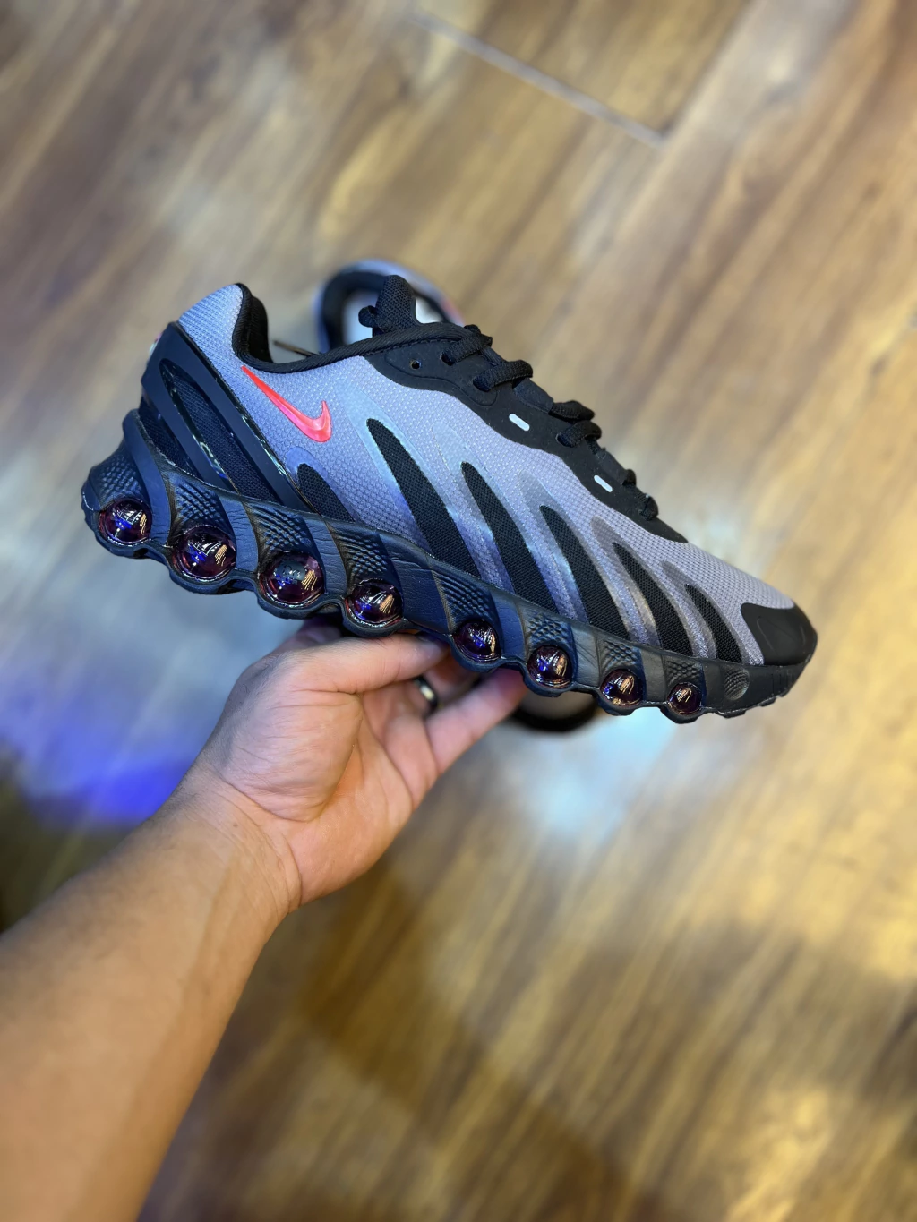 Air Max DN8 “Black Gym Red”