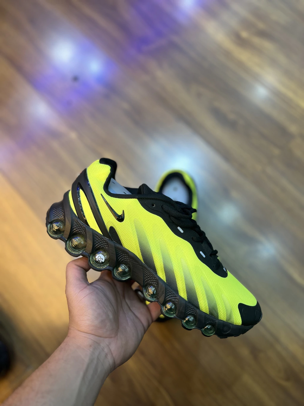 Air Max DN8 “Black Green Strike Volt”