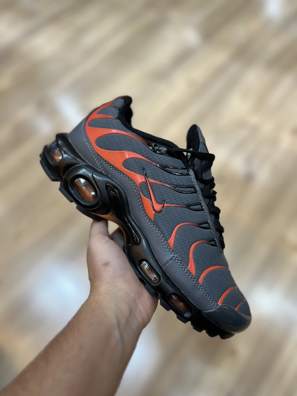 Air Max TN “Cinza\/Laranja” — foto 1
