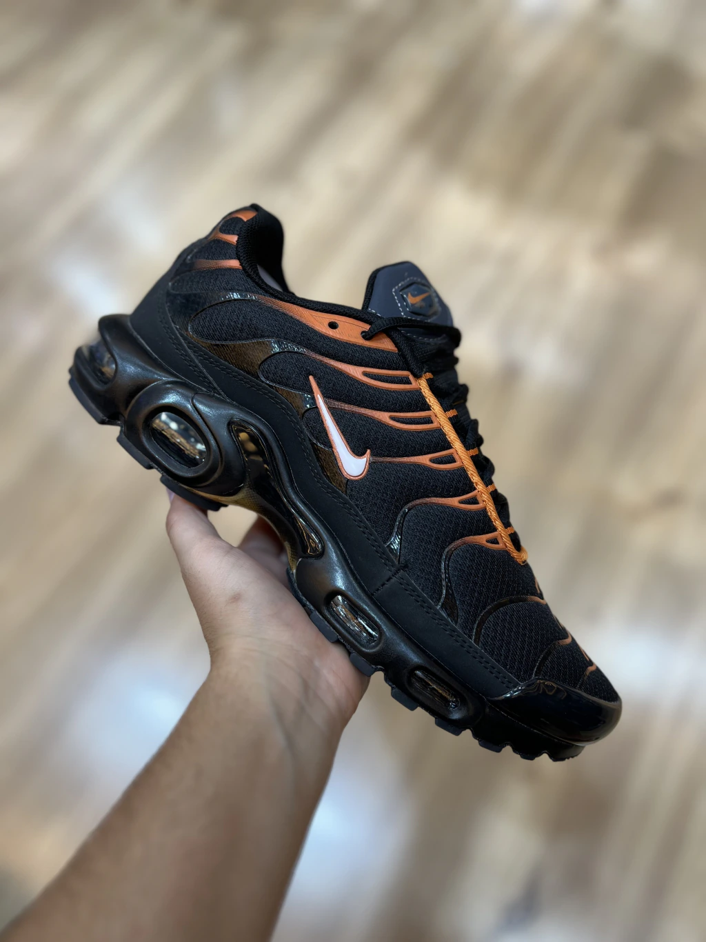Air Max TN “ Dark Obsidian Orange“ — foto 1