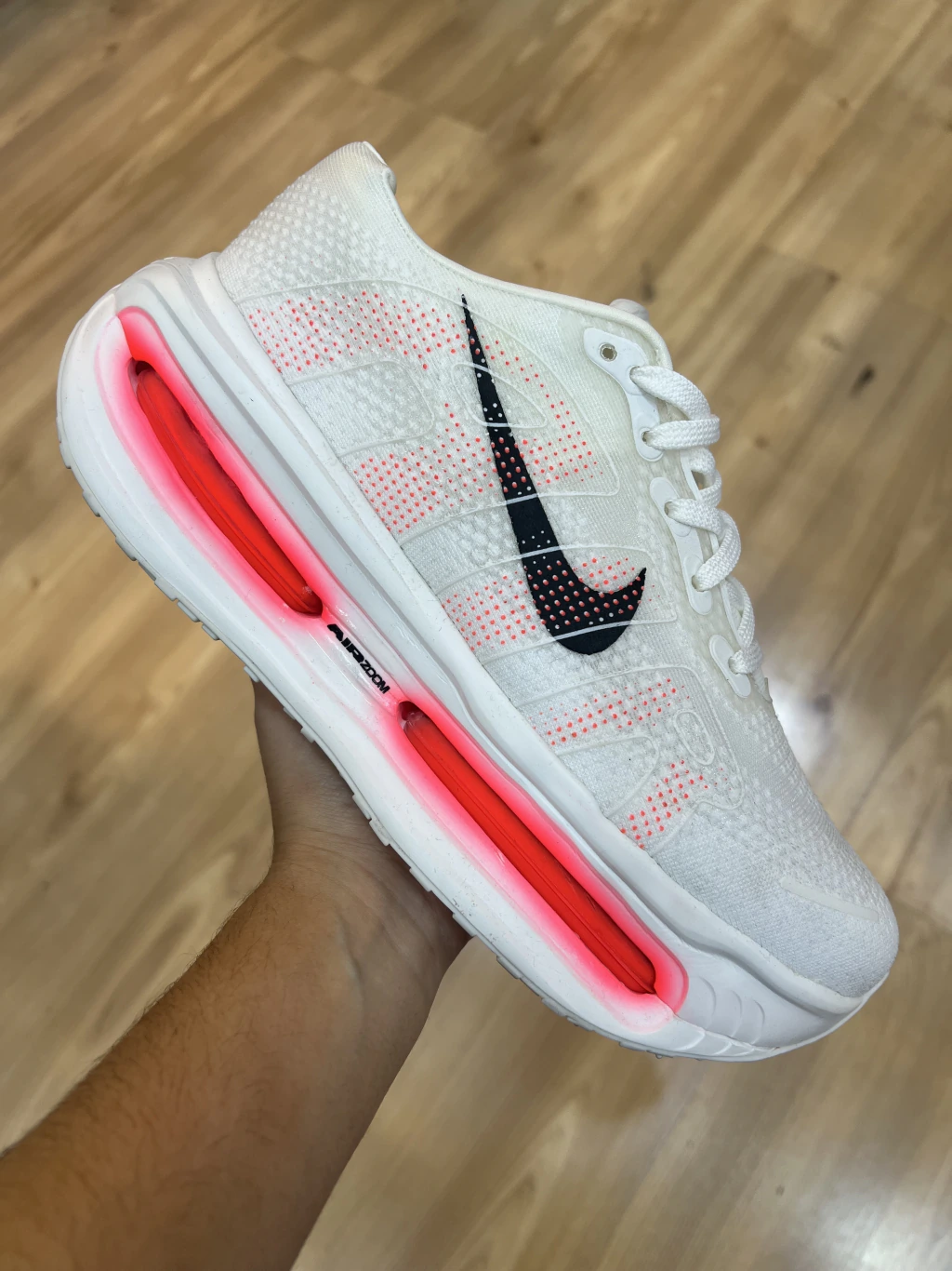 Tênis esportivo Nike Air Vomero