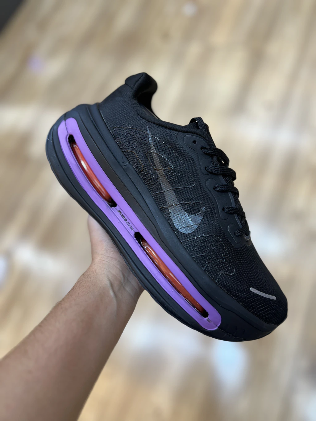 Tênis esportivo Nike Air Vomero