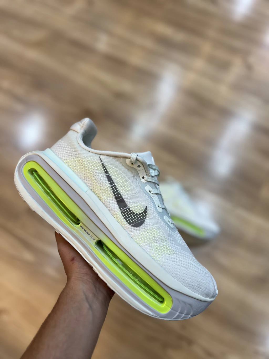 Tênis esportivo Nike Air Vomero