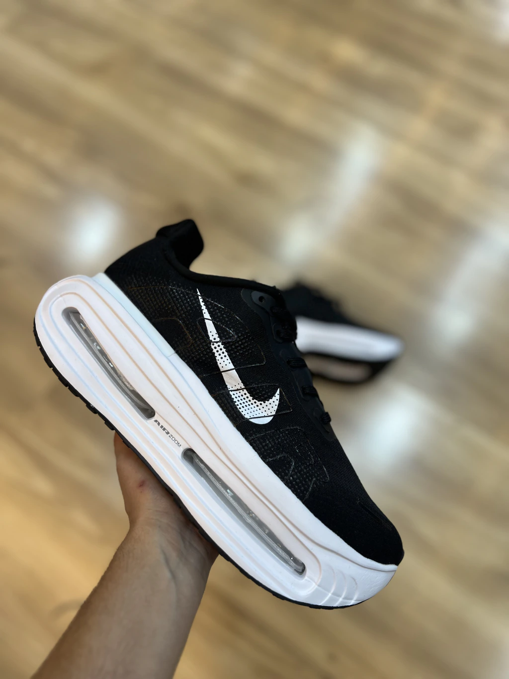 Tênis esportivo Nike Air Vomero
